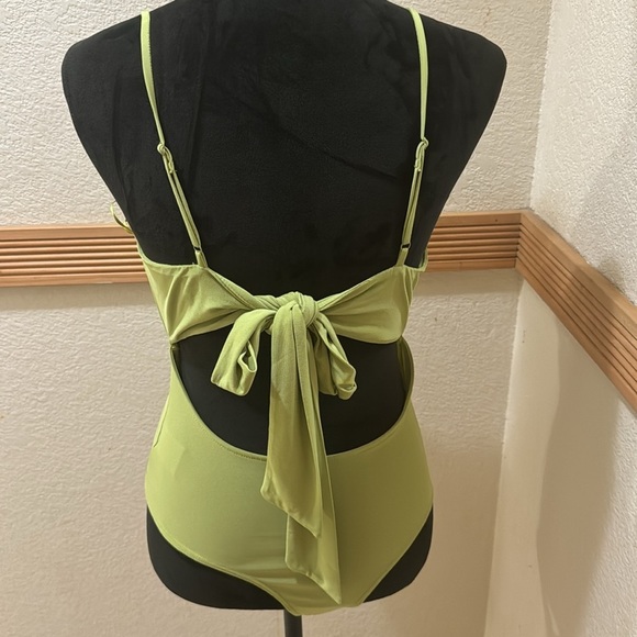 Meraki Lime Green Women's bodysuit Size L - Picture 4 of 7